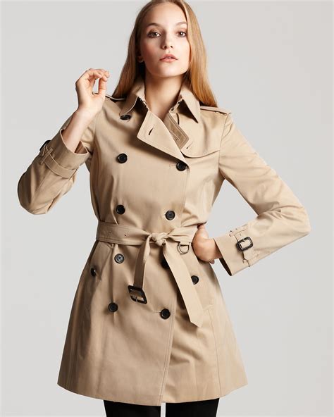 burberry outlet trench coat|burberry trench coat women outlet.